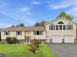 2702 Rainbow Dr, Westminster, MD 21157
