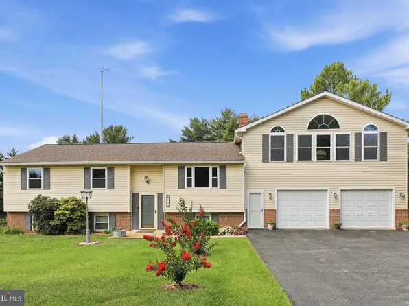 2702 Rainbow Dr, Westminster, MD 21157