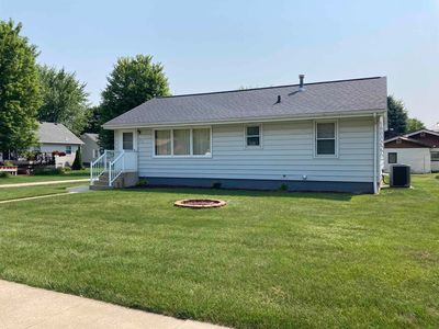 214 Arthur St NW, Cascade, IA, 52033