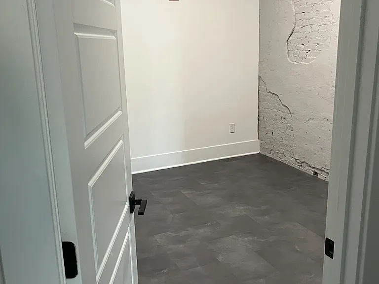 145-145 E Main St #147-300 — Photo 8