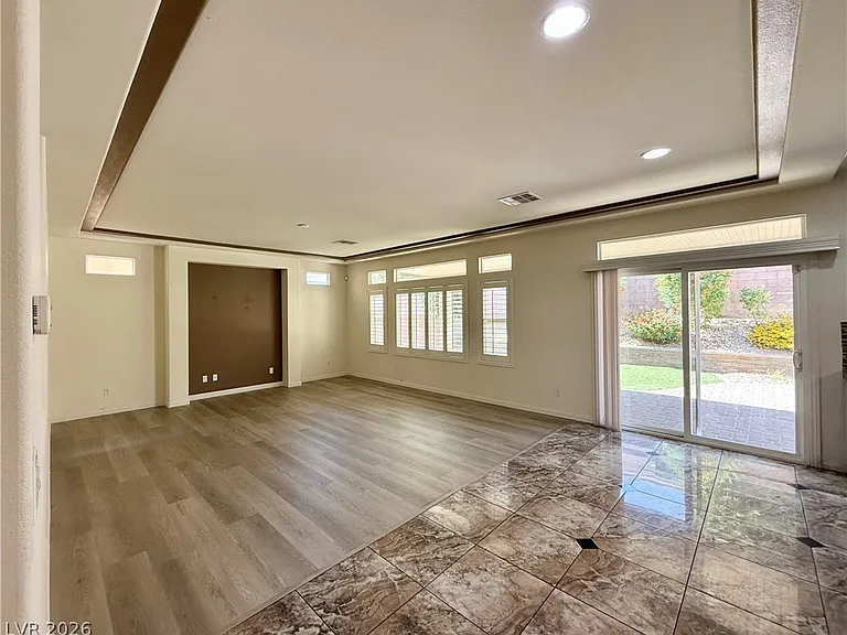 6459 Parrot Ridge Ct — Photo 8