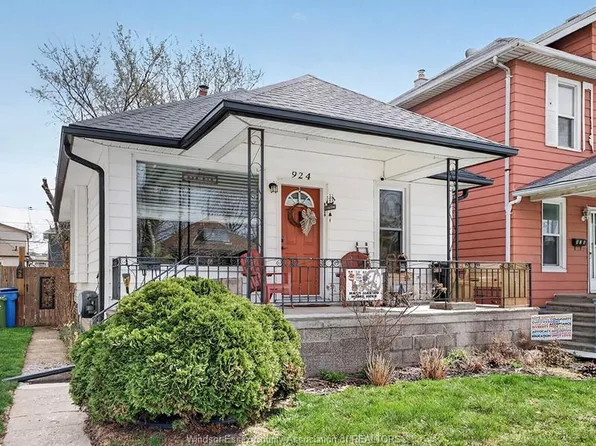 924 Marentette Ave, Windsor, ON N9A 2A3