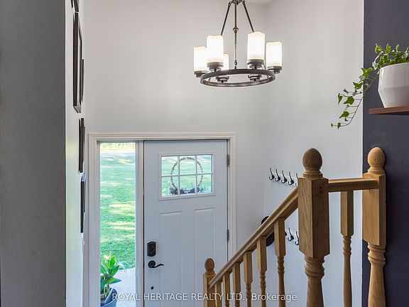 4th image of 444 Lazier Rd