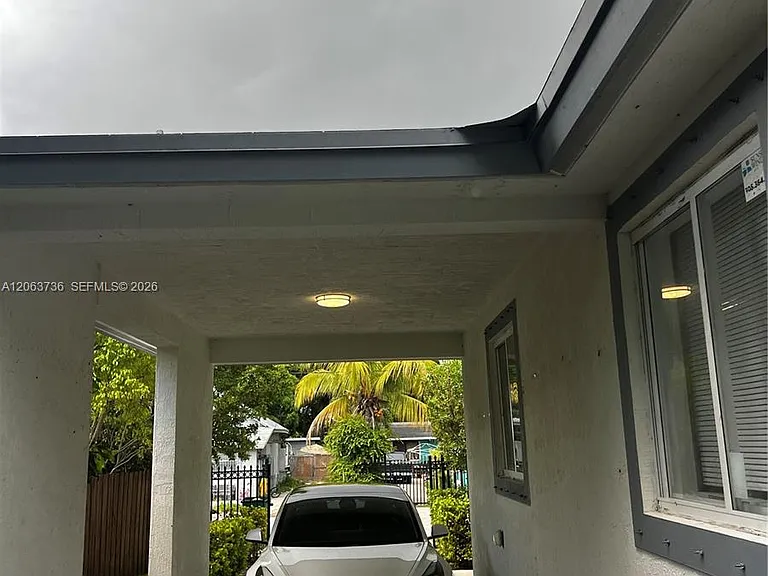 6301 NW 1st Pl — Photo 9