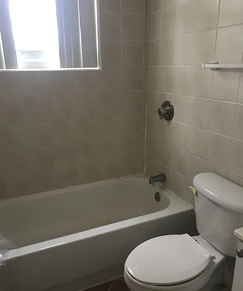 11520 NE 6th Ave #3 — Photo 5