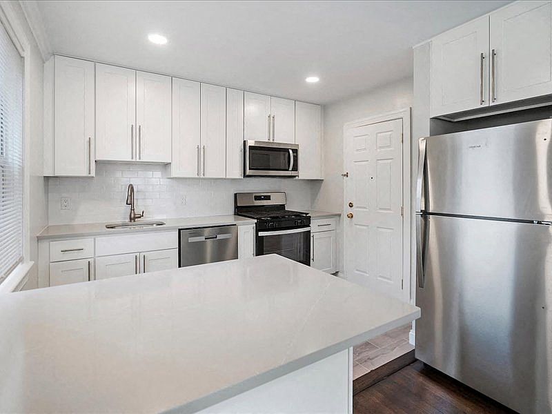1st image of 744 Elm Ave #744E-03B