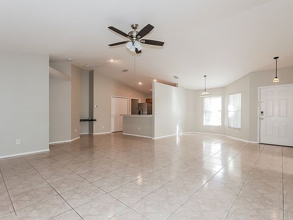 4th image of 11753 Shirburn Cir