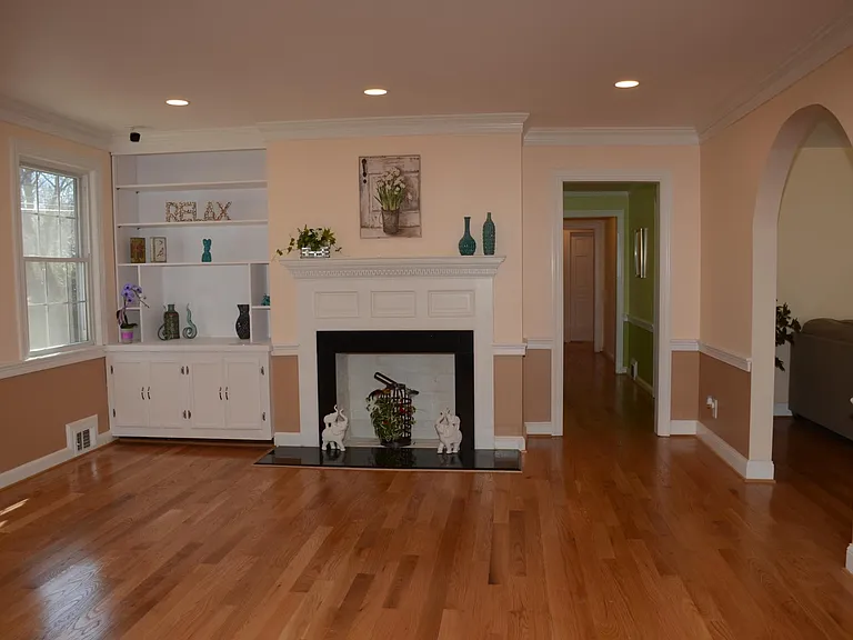 8261 Little River Tpke — Photo 4