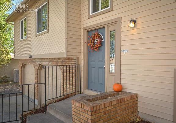 3rd image of 7665 Vallhalla Dr