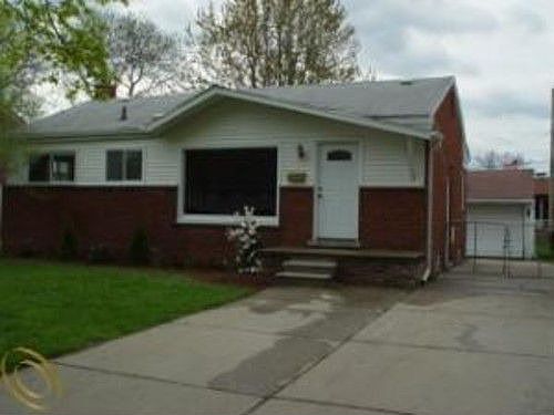 1st image of 28665 Leona St