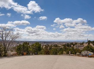 1704 Watchpoint, Santa Fe, NM 87507