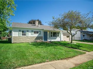 11 Rowland Dr, Fairborn, OH 45324