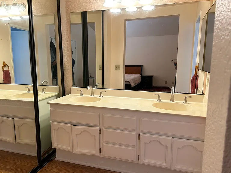 2927 Calle De La Mesa — Photo 5