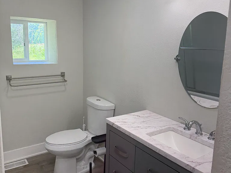 3053 Springwater Beach Rd #B — Photo 7
