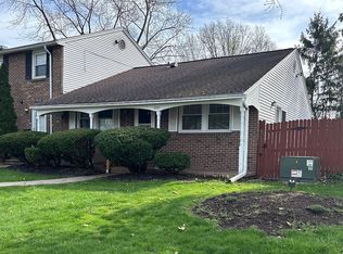 4327 Belmont Dr, Liverpool, NY 13090