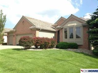 14121 Eagle Run Dr, Omaha, NE 68164
