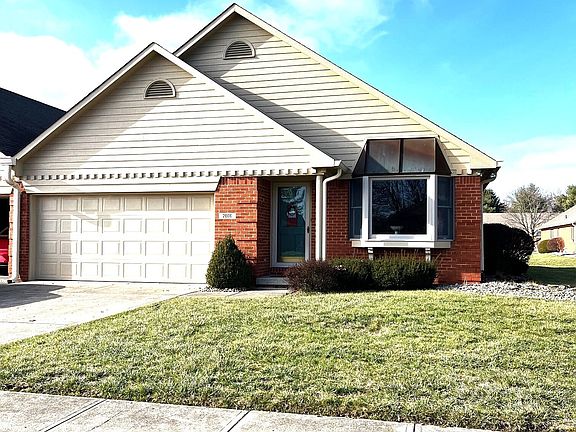 2nd image of 2806 Colony Lake East Dr