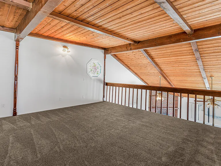 221 Rossmore Dr — Photo 6