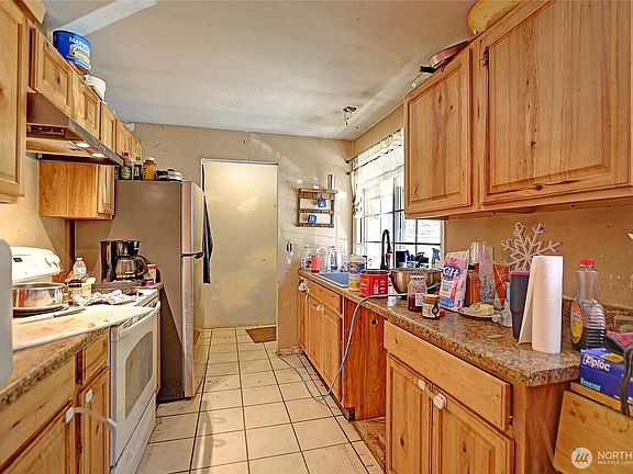 5th image of 2784 El Camano Street