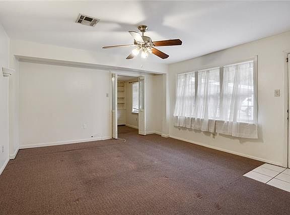 2nd image of 212 Amelia St