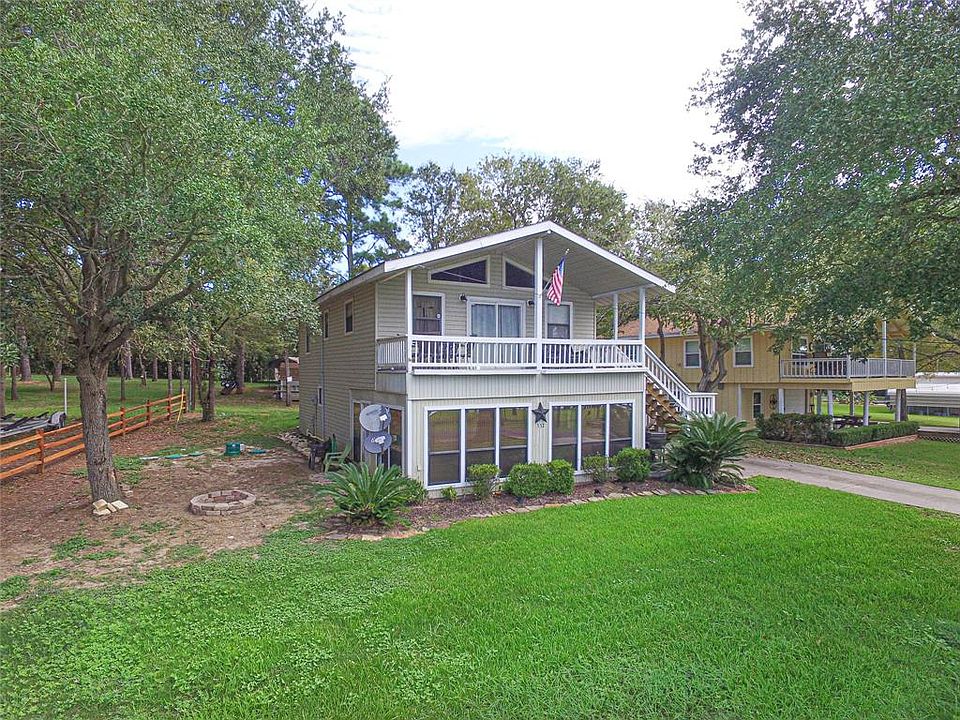 1st image of 332 Sequoia Dr
