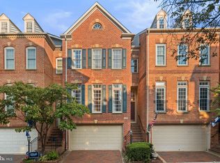 1675 Hunting Creek Dr, Alexandria, VA 22314