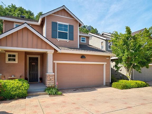 4th image of 160 Soaring Hawk Ln