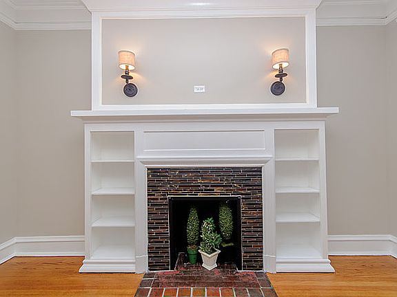 4th image of 5600 S Blackstone Ave APT 2