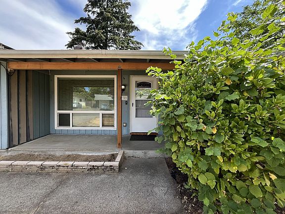 3rd image of 730 SE 143rd Ave