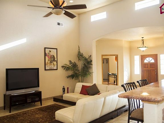 4th image of 2077 Sedona Hills Pkwy