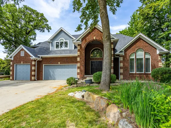 1772 NW 120th St, Clive, IA 50325