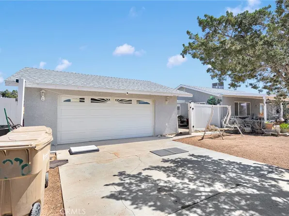 15558 Greenwood St, Hesperia, CA 92345