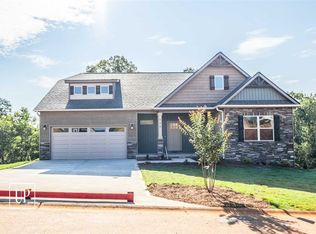 130 Blalock Cove Dr, Chesnee, SC 29323