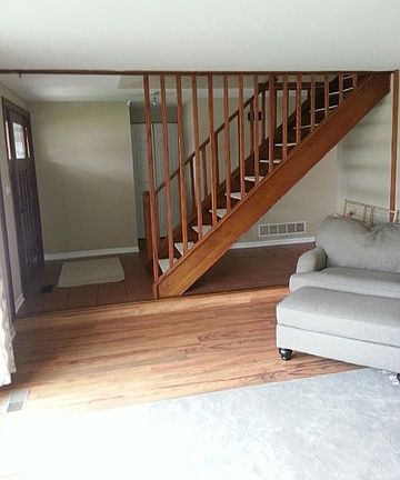 2nd image of 513 N Clearwater St
