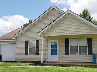 129 Queens Ct, Jackson, GA 30233