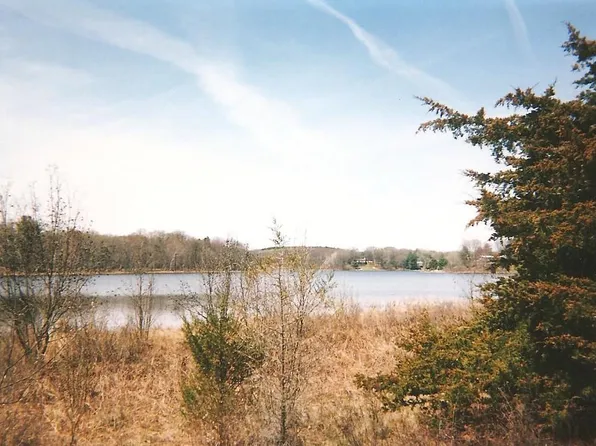 N Deer Run, Montello, WI 53949