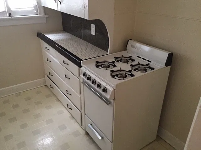 Studio, 480 sqft, $1,450 — Photo 2