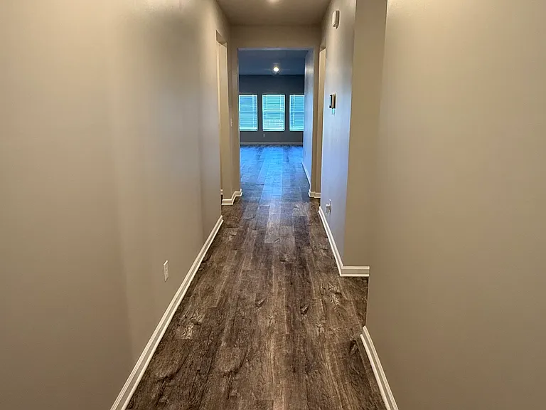115 Creek Ridge Dr — Photo 3