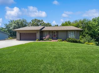 1406 Woodland Dr, Knoxville, IA 50138