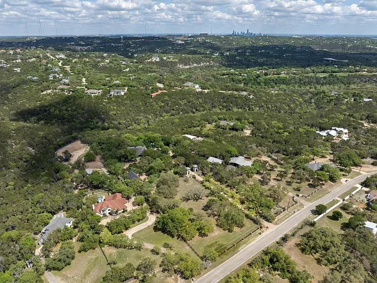 907 Crystal Creek Dr — Photo 14