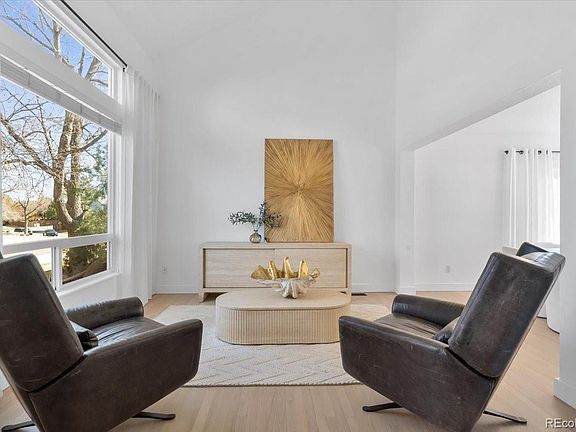 4th image of 9421 Crestmore Way