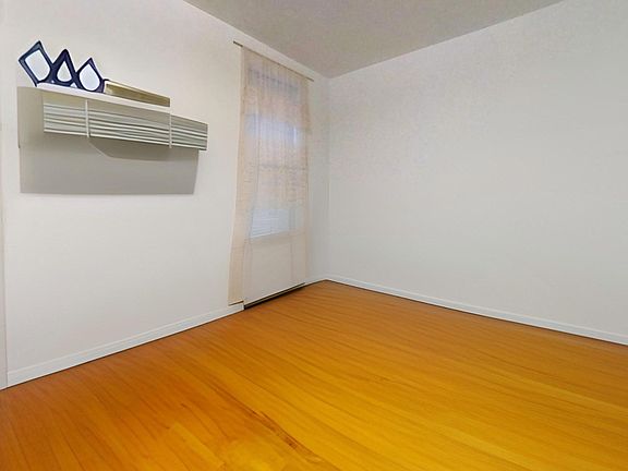 3rd image of 67 Stryker St Floor 1