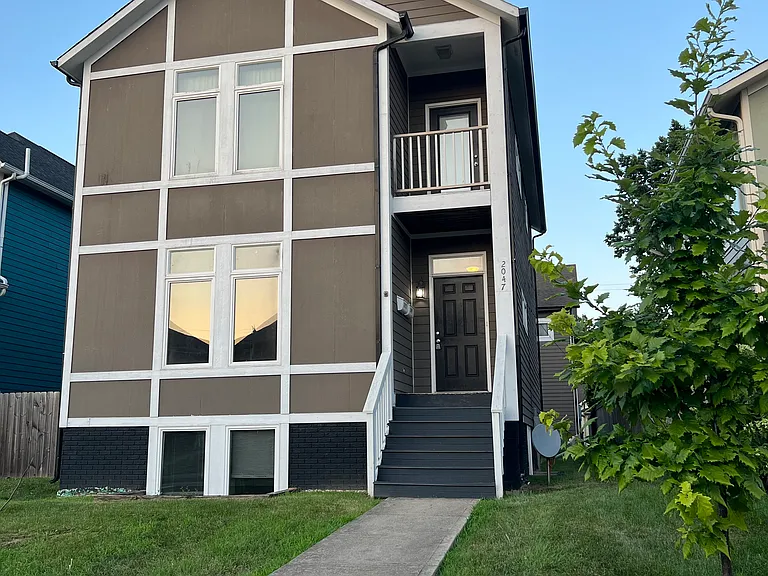 2047 Ruckle St — Photo 3