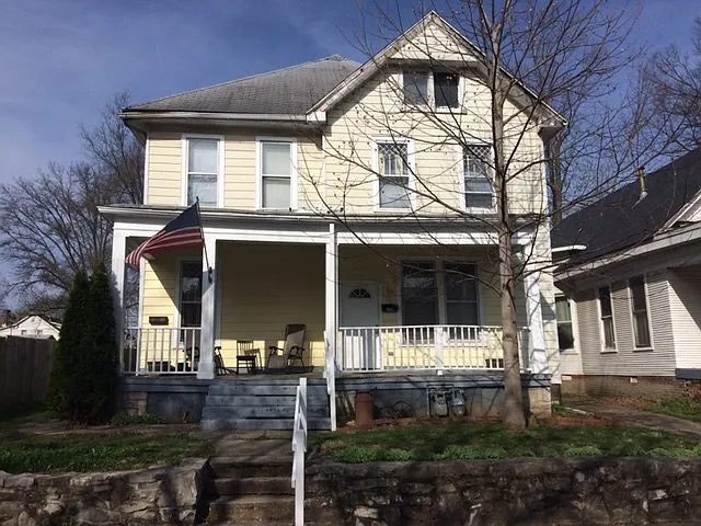 1105 S Linwood Ave #A photo 1