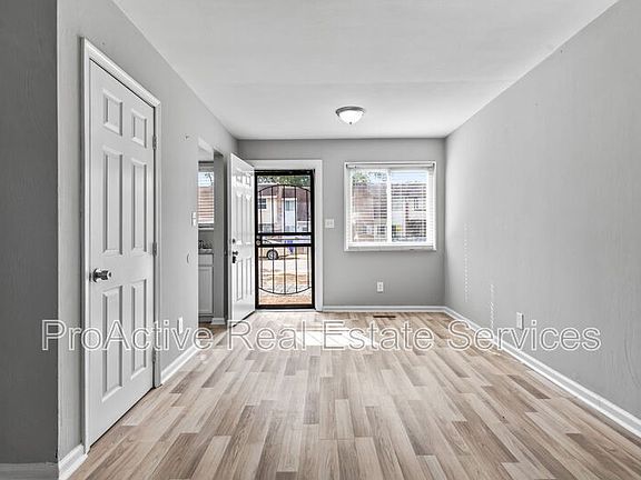3rd image of 1216 Bunsen Ct