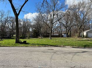 703 E Hereford Ave, Independence, MO 64055