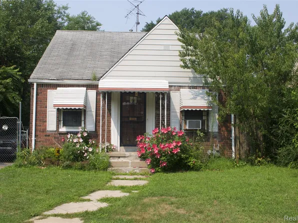 18081 Strasburg St, Detroit, MI 48205