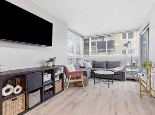 188 SE 15th Ave SW #203, Calgary, AB T2R1S4