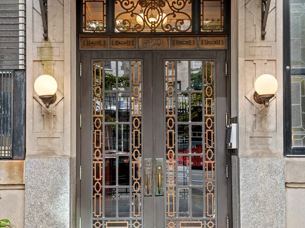 520 West 110th Street 4C image 12 of 12