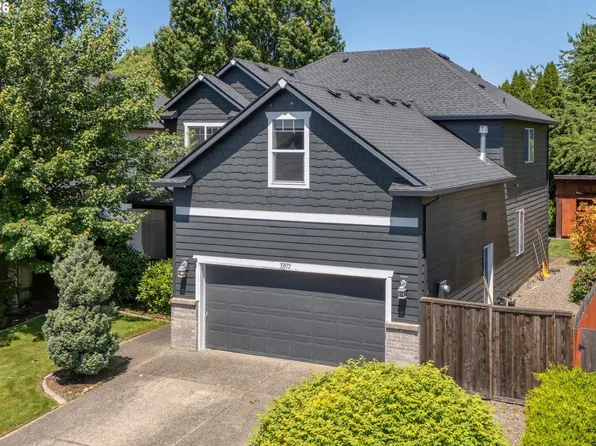 33973 SE Davona Dr, Scappoose, OR 97056